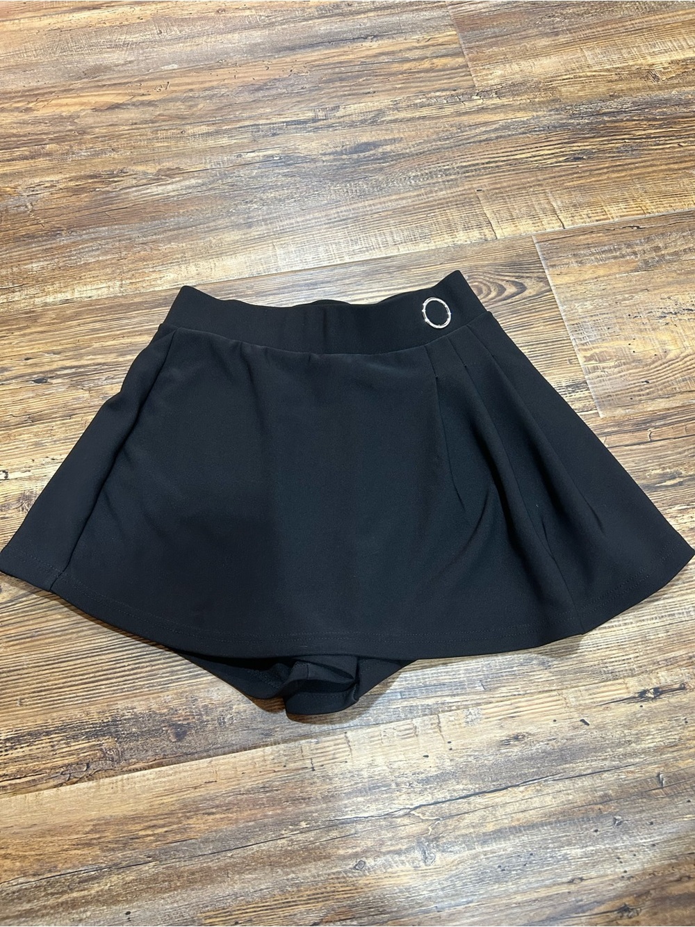 New Mix Black Flared Skort with Silver Ring Accent - Picture 1 of 6
